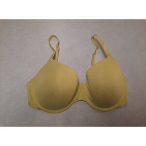 Victoria's Secret Body By Victoria Uplift Semi Demi Bra Size 34D